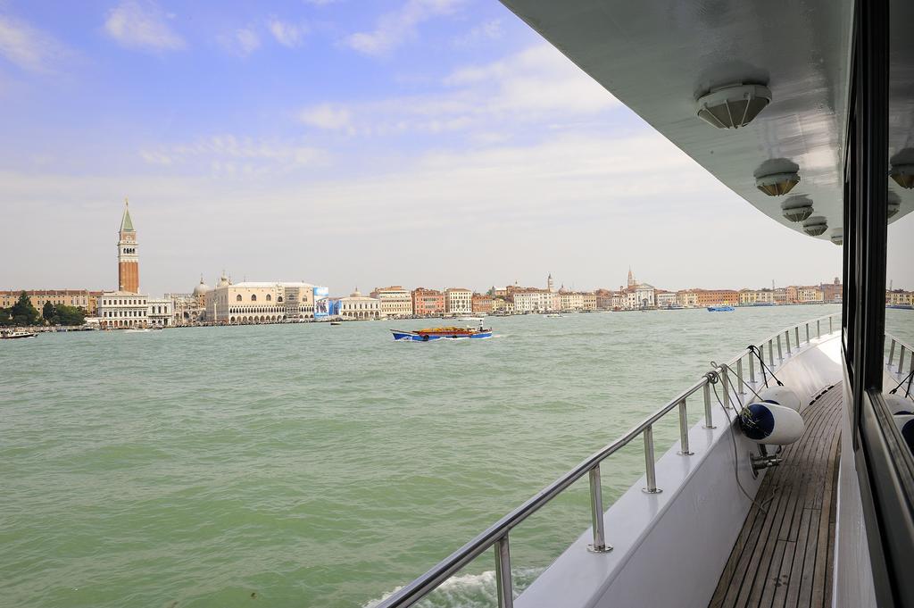 Yacht Sarah Venezia Hotel La Giudecca Room photo