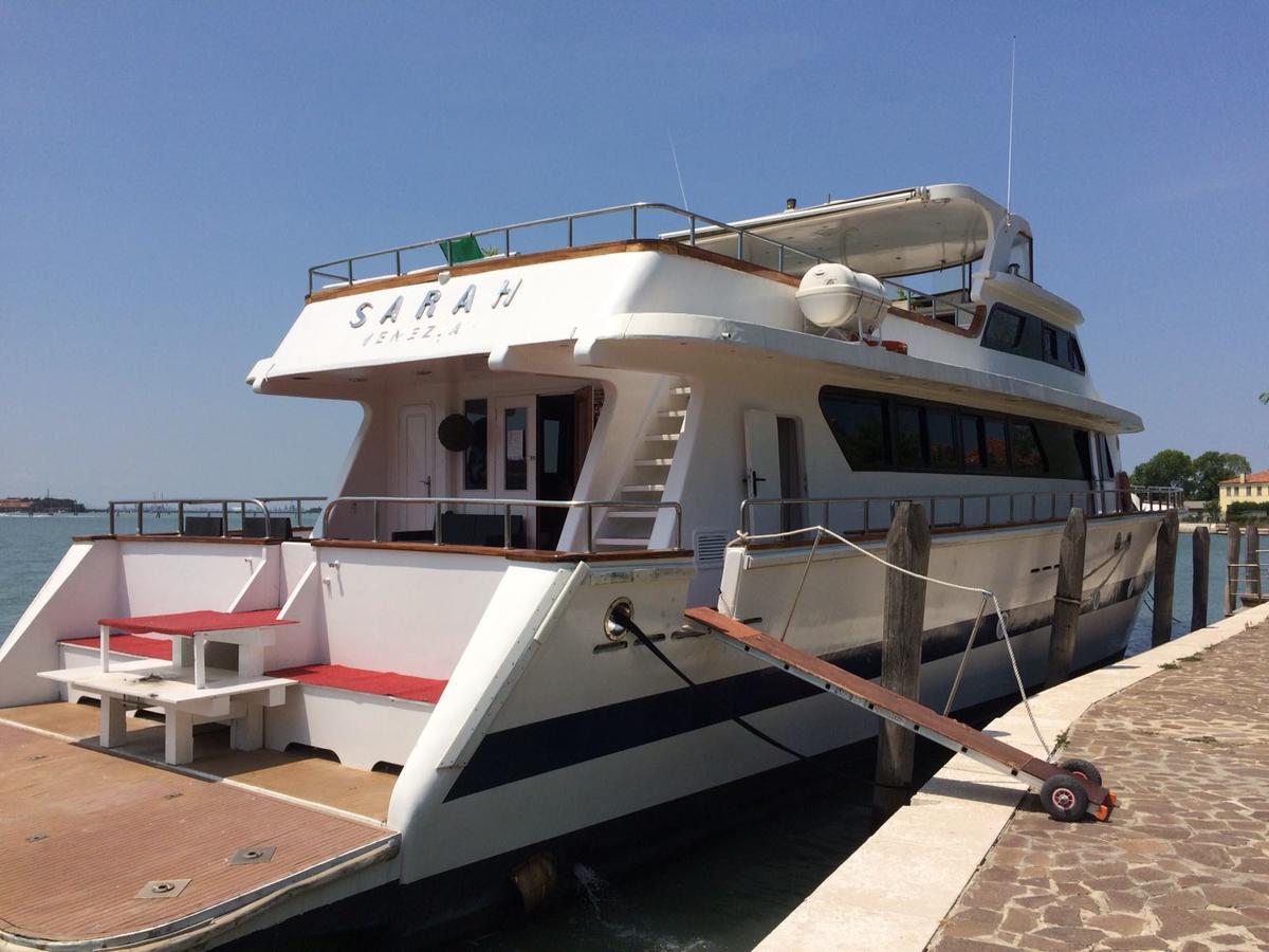 Yacht Sarah Venezia Hotel La Giudecca Exterior photo