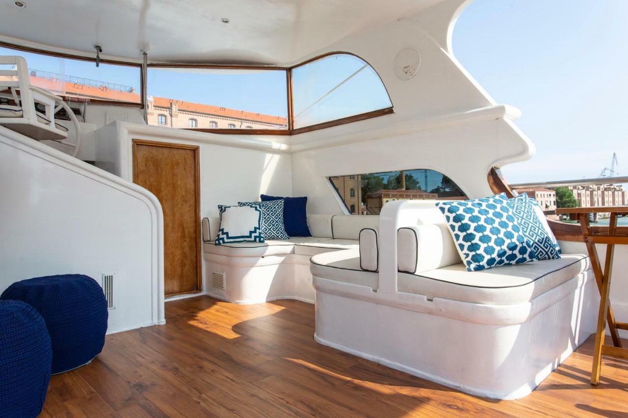Yacht Sarah Venezia Hotel La Giudecca Exterior photo