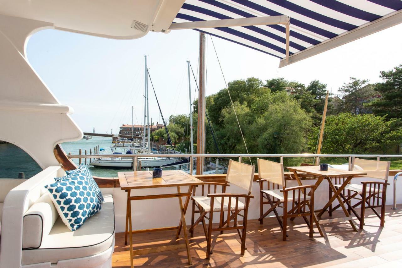 Yacht Sarah Venezia Hotel La Giudecca Exterior photo